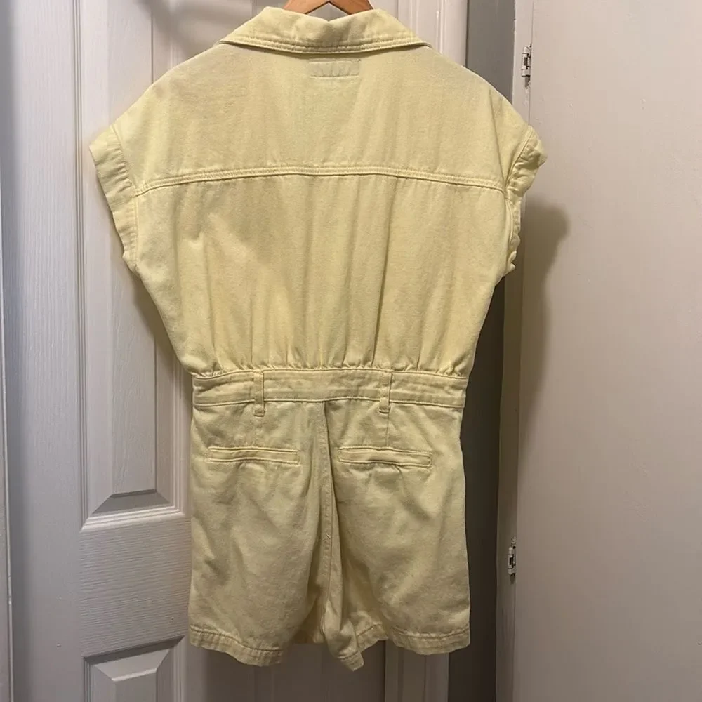 BLANK NYC• Denim yellow romper size small